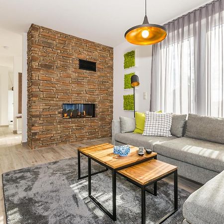 Ferienhaus-See-Sauna-Kamin-Hund Mit E-Ladestation Krakow am See Bagian luar foto